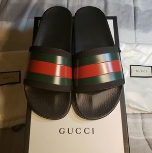 Men Gucci slippers